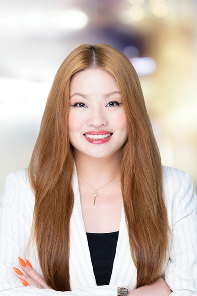 Portrait of Tiffany Hoang, REALTOR®.